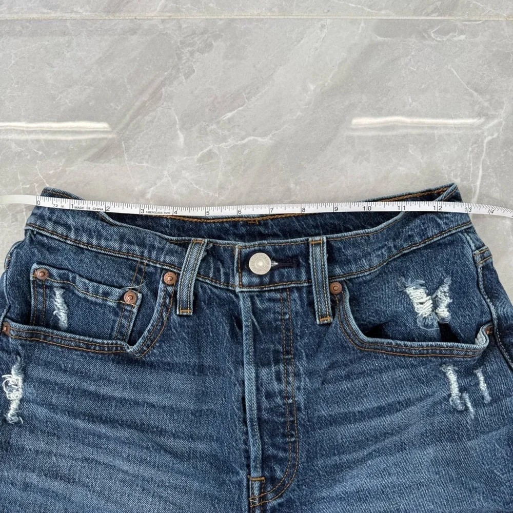 Women’s Levi’s Distressed Dark Wash Denim Jean Shorts Button Fly Raw Hem Size 27